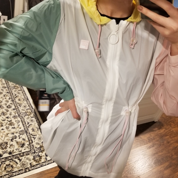 🎉FLASH🎉 BNWT FILA Liliana Wind Jacket - Picture 4 of 16